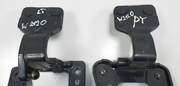 Opel Vectra C Tailgate/trunk/boot hinge A2127400237