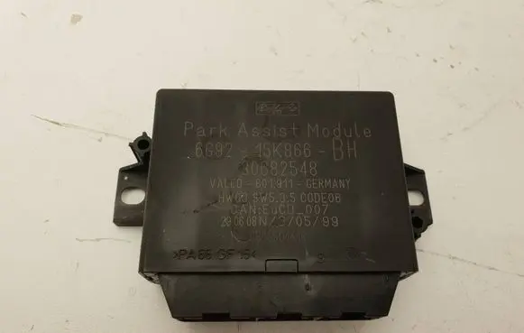 Volvo XC70 Parking PDC control unit/module 30682548 BG9215K866BH