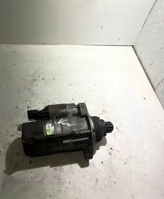 Volkswagen PASSAT B6 Starter motor 2411081275
