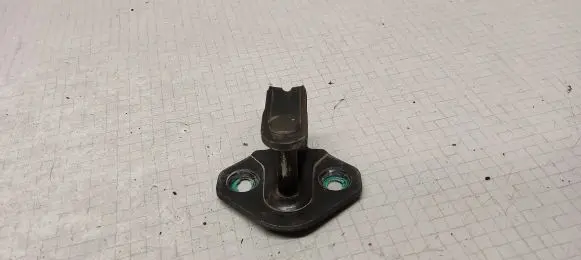 Volkswagen Transporter - Caravelle T5 Sliding door lock loop/hook striker 