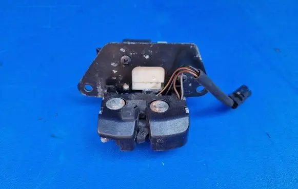 Alfa Romeo Brera Tailgate/trunk/boot lock/catch/latch 