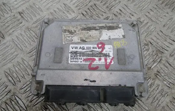 Skoda Fabia Mk2 (5J) Other control units/modules 03D906023B