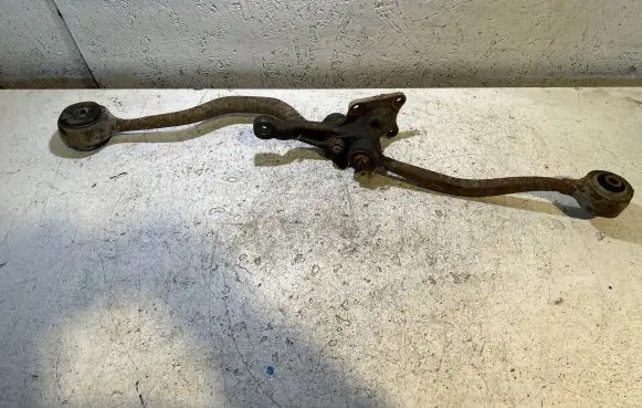 BMW 5 E28 Front lower control arm/wishbone
