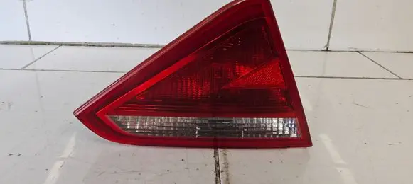 Audi A5 8T 8F Tailgate rear/tail lights 8T0945093