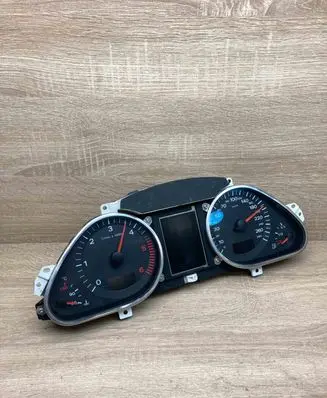 Audi A6 S6 C6 4F Speedometer (instrument cluster) 5550007301 5540007312 KMH