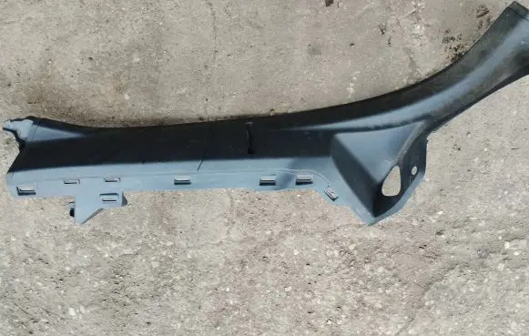 Skoda Yeti (5L) Rear seat side bottom trim 5L0867765B