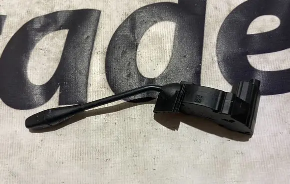 Mercedes-Benz E W211 Cruise control stalk a0085452524 0085452524