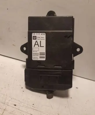 Opel Vectra C Door control unit/module 360572197 5WK46001