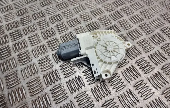 Audi A1 Rear door window regulator motor 8K0959811A 12440251499 1101919814200