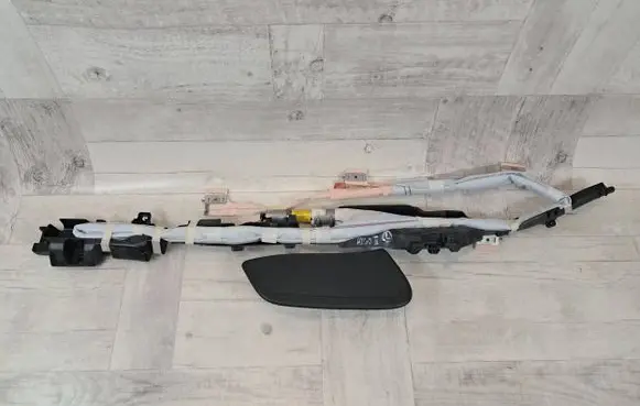 Toyota Aygo AB40 Roof airbag