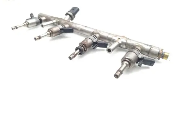 Audi A5 8T 8F Fuel injectors set 06K133317G 06L906036C