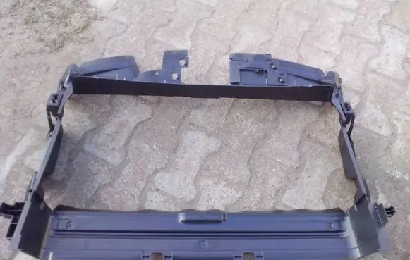 Renault Trafic III (X82) Radiator trim 214763488R 93866585