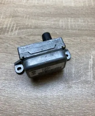 Audi A3 S3 A3 Sportback 8P ESP acceleration yaw rate sensor 1K0907655A 10098503224