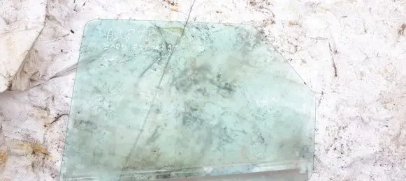 Rear door window glass