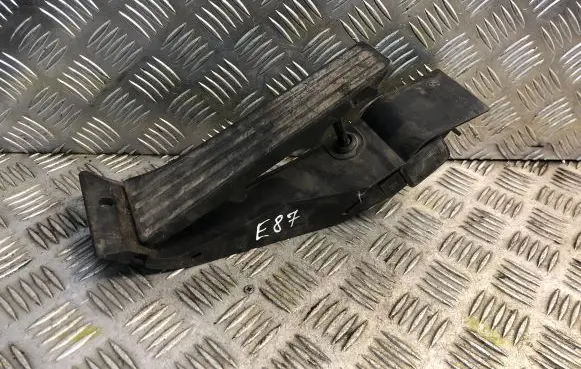 BMW 1 E81 E87 Accelerator throttle pedal 6766931