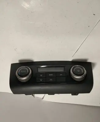 Mitsubishi Pajero Climate control unit 7820A139XA 1465705184