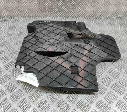 Mercedes-Benz C W204 Timing belt guard (cover) A6510100175