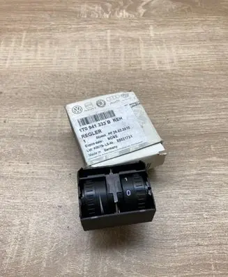 Volkswagen Touran I Headlight level height control switch 1T0941333B