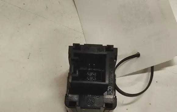 Volkswagen PASSAT B6 Headlight level height control switch