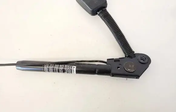 Ford Focus Front seatbelt buckle 98aba61208bf