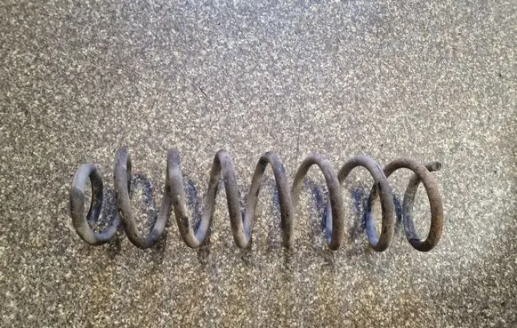 Renault Megane II Rear coil spring