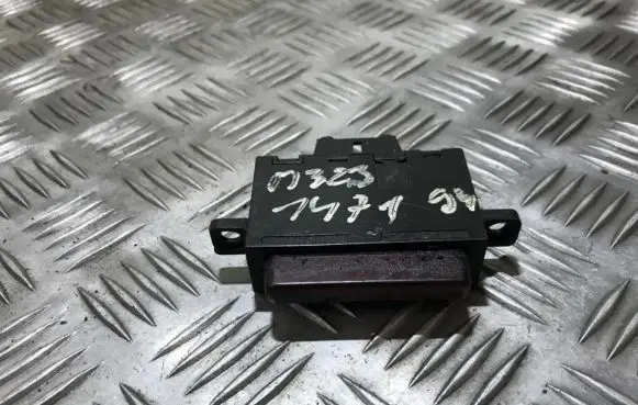 Mazda 323 Hazard light switch