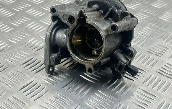 Vacuum pump