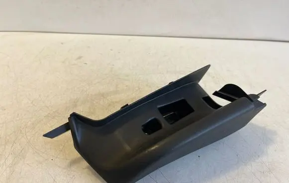 Audi A5 Seat belt trim 8W8857792