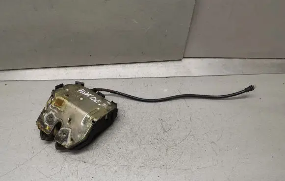Ford Mondeo Mk III Tailgate/trunk/boot lock/catch/latch 1S7A43102AD