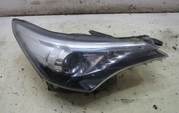 Toyota Avensis T270 Headlight/headlamp KRIS46786