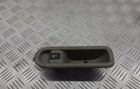 Renault Scenic II - Grand scenic II Electric window control switch 8200486314