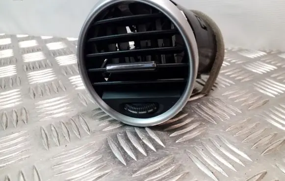 Mercedes-Benz ML W164 Dashboard side air vent grill/cover trim A1648301954