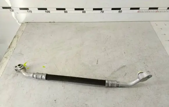 Audi Q7 4L Air conditioning (A/C) pipe/hose 4L0820730 52409153