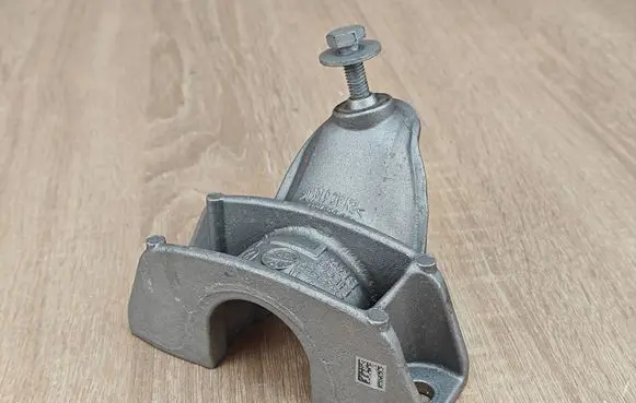 BMW 5 G30 G31 G38 Sway bar bush bracket, rear 6861479