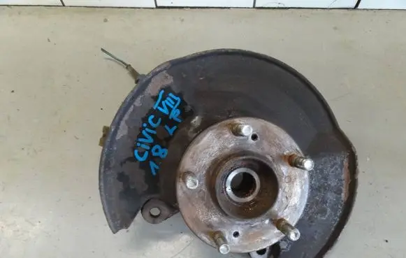 Honda Civic Front wheel hub spindle knuckle