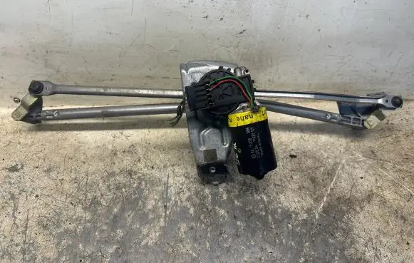 Audi A6 S6 C4 4A Front wiper linkage and motor 3397020259