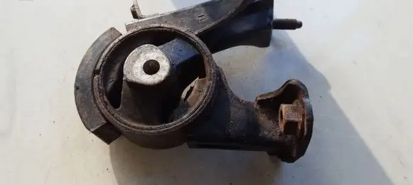 Toyota Auris 150 Engine mount bracket 13710d180