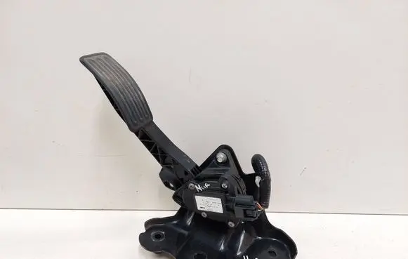 Nissan Murano Z51 Accelerator throttle pedal 180021AA0B