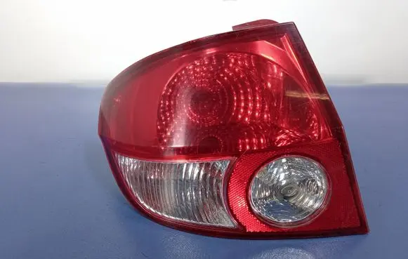 Hyundai Getz Rear/tail lights 221-1917L