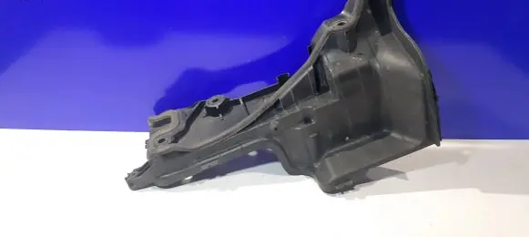 Battery bracket