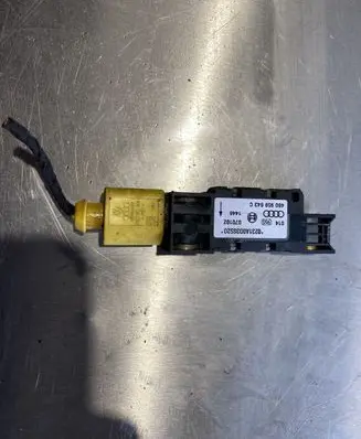 Audi A6 S6 C5 4B Airbag deployment crash/impact sensor 4B0959643C