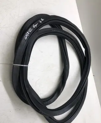 Volkswagen Golf VII Rear door rubber seal (on body) 