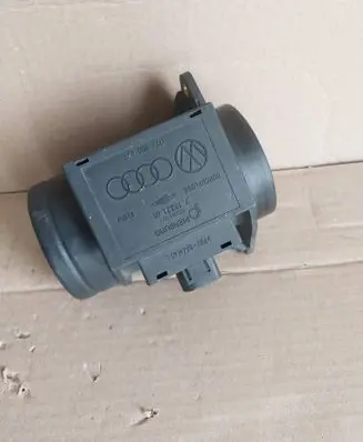 Audi A4 S4 B5 8D Mass air flow meter 074906461 71822101
