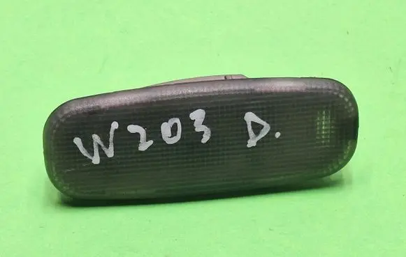 Mercedes-Benz C W203 Other interior light 2108204001