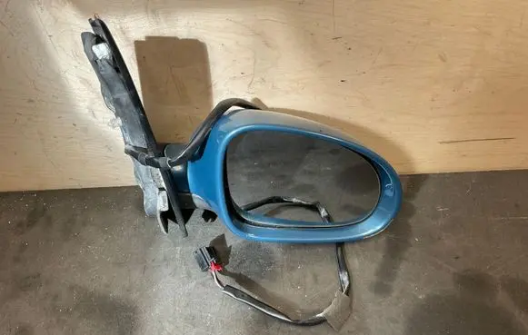 Volkswagen Golf Plus Front door electric wing mirror 010836