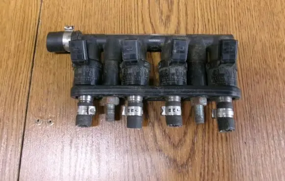 Audi A6 S6 C5 4B LP gas injectors set DD29A63