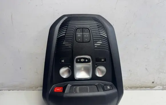 Peugeot 5008 II Front seat light 9814584177
