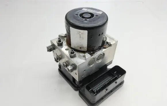 Mercedes-Benz C W204 ABS Pump A2045454732 A0064312612