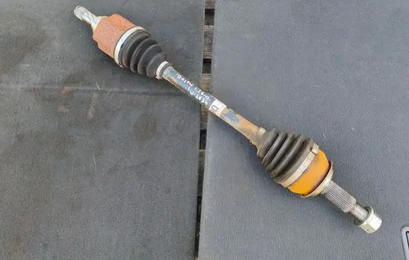 Nissan Qashqai Front driveshaft 