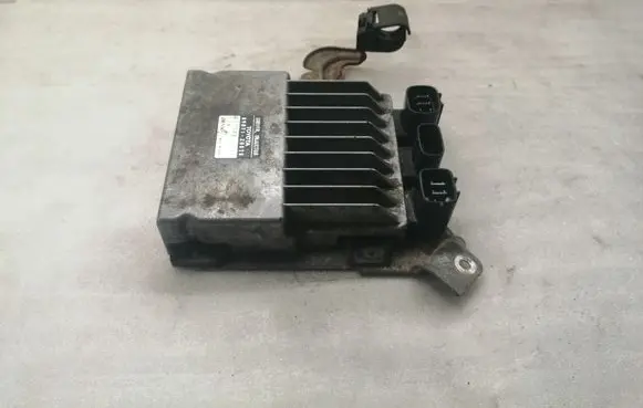 Toyota Corolla Verso AR10 Fuel injection control unit/module 8987120070 1310001371
